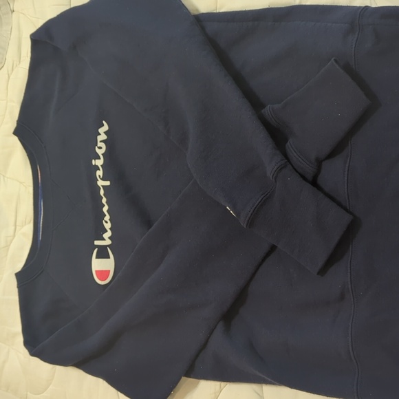 Champion sweatshirt - Picture 2 of 3